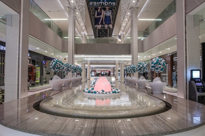Wem Inn Steps Away From West Edmonton Mall